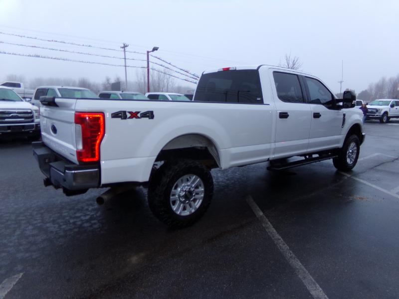 Ford F-250 SD XLT Crew Cab Long Bed 4WD 2018