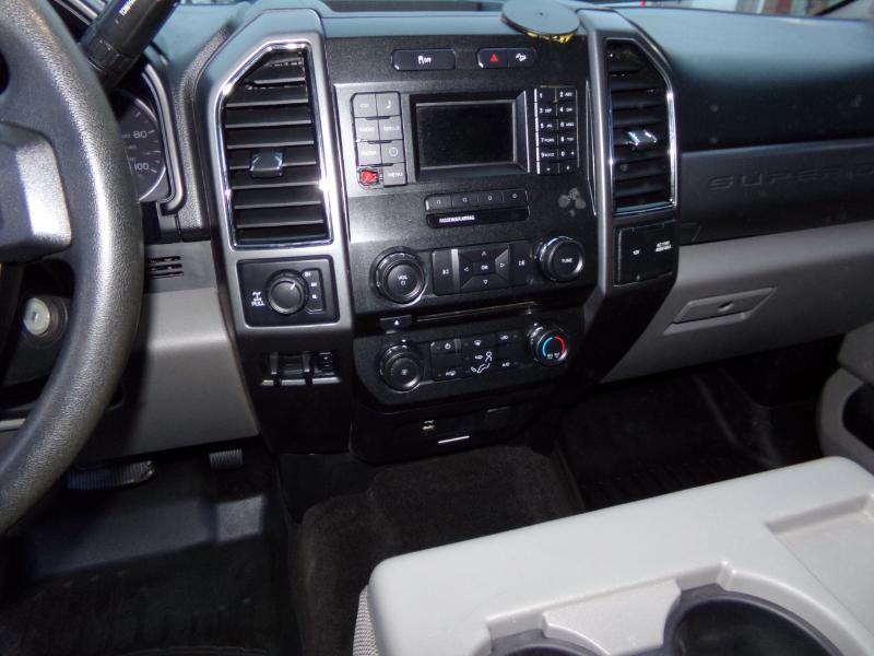 Ford F-250 SD XLT Crew Cab Long Bed 4WD 2018