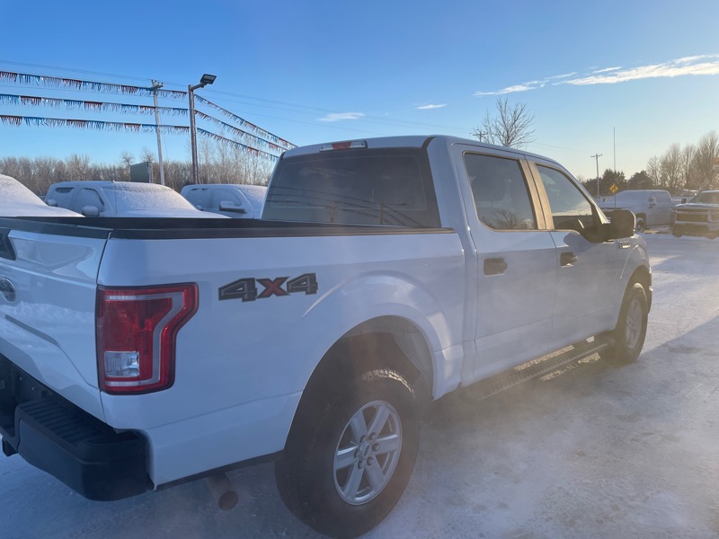 Ford F-150 4WD SuperCrew 145" XL 2017