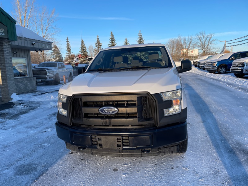 Ford F-150 4WD SuperCrew 145" XL 2017