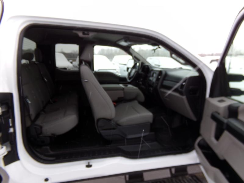 Ford F-250 SD XL SuperCab Long Bed 4WD 2021