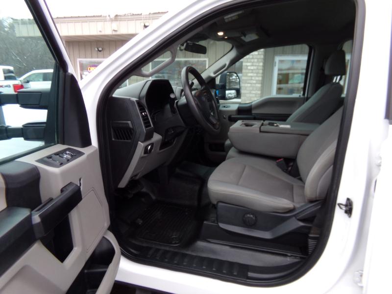 Ford F-350 SD XL Crew Cab Long Bed DRW 4WD 2020