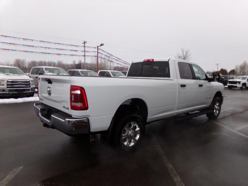 RAM 2500 Big Horn 4x4 Crew Cab 8' Box 2023