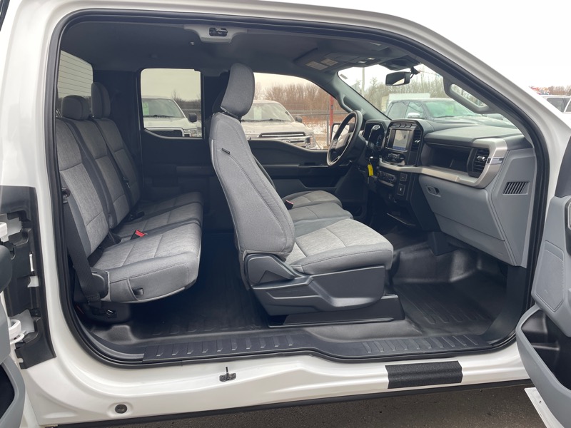 Ford F-150 4WD SuperCab 145" XL 2022