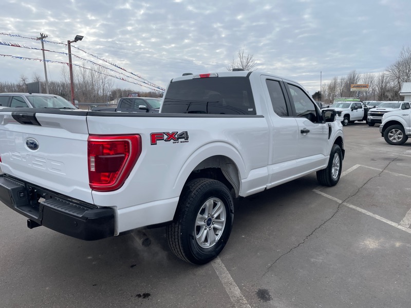 Ford F-150 4WD SuperCab 145" XL 2022
