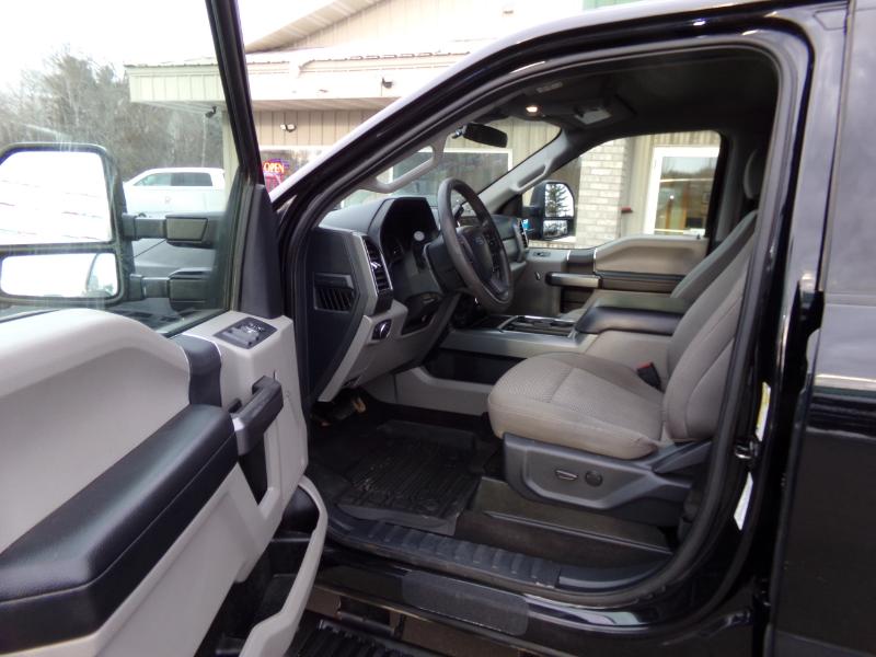 Ford F-250 SD XLT Crew Cab Long Bed 4WD 2022