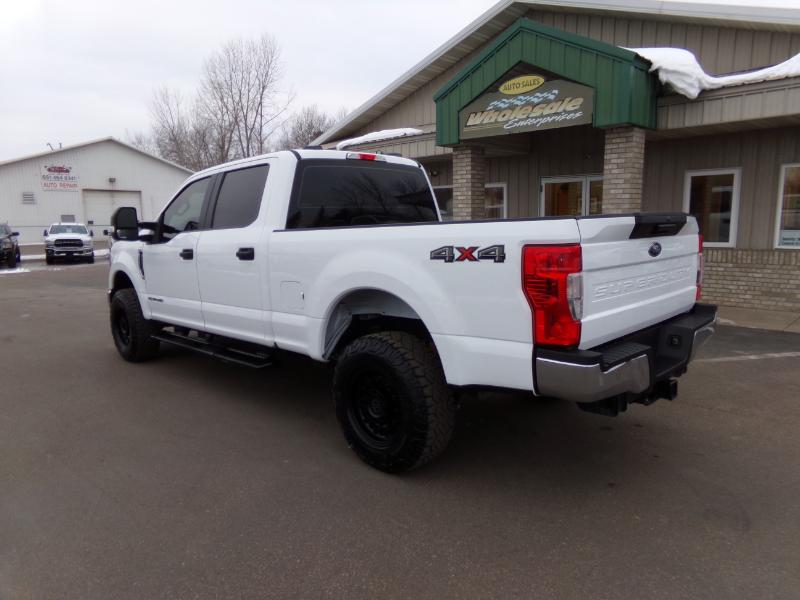 Ford F-250 SD XL Crew Cab 4WD 2022
