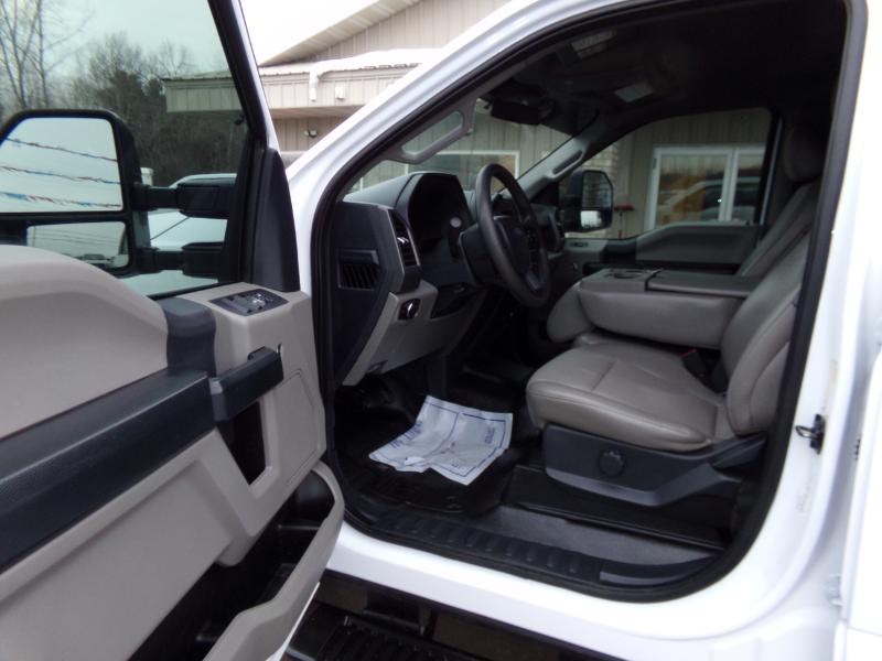 Ford F-250 SD XL Crew Cab 4WD 2022