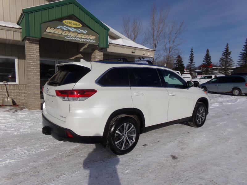 Toyota Highlander XLE AWD V6 2019