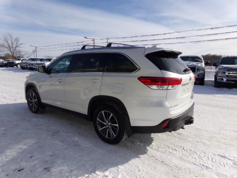 Toyota Highlander XLE AWD V6 2019