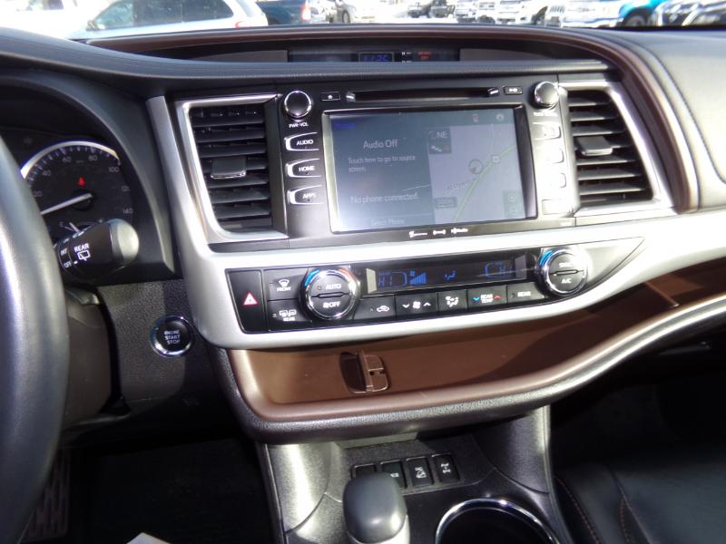 Toyota Highlander XLE AWD V6 2019