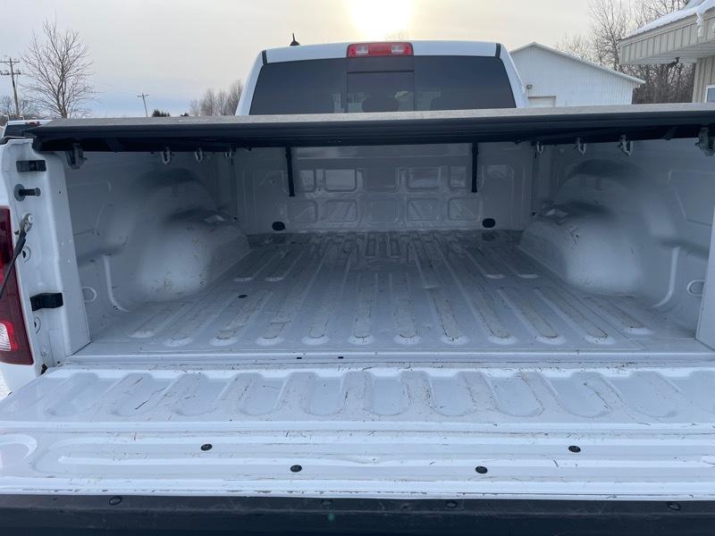 RAM 1500 4WD Quad Cab 140.5" Express *Ltd Avail* 2020