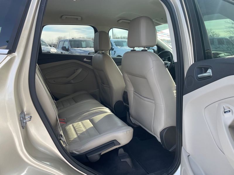 Ford Escape Titanium 4WD 2017