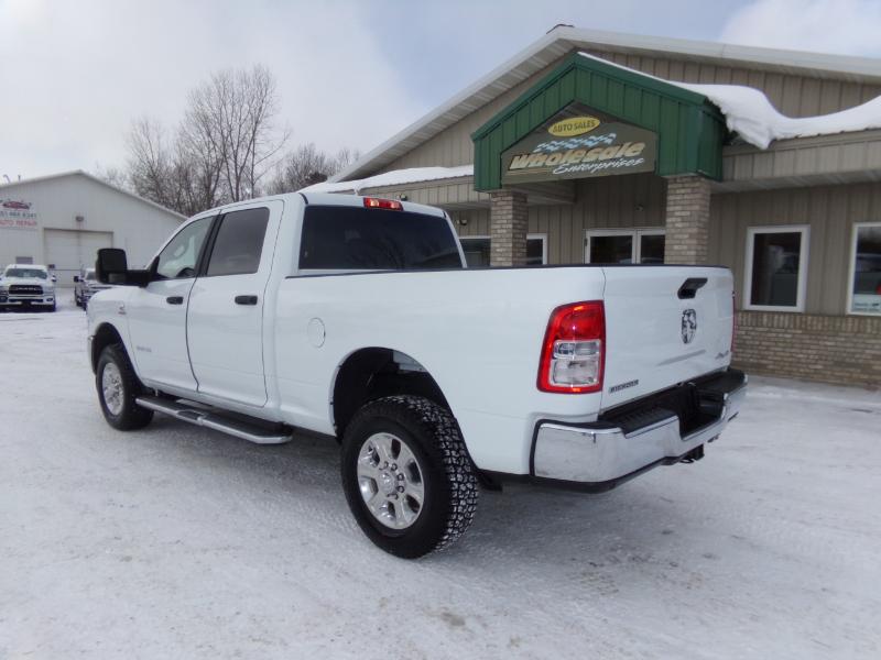 RAM 2500 Big Horn Crew Cab 4WD 2024