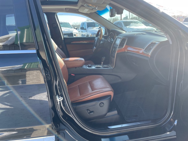 Jeep Grand Cherokee Overland 4WD 2012