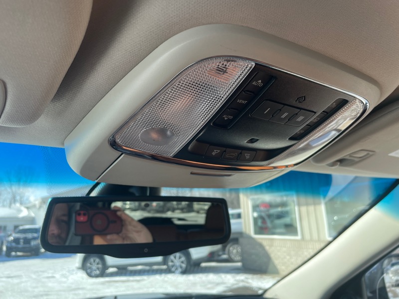 Jeep Grand Cherokee Overland 4WD 2012