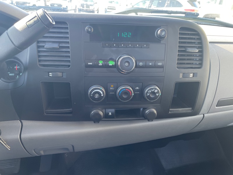 Chevrolet Silverado 1500 2WD Reg Cab 133.0" Work Truck 2011