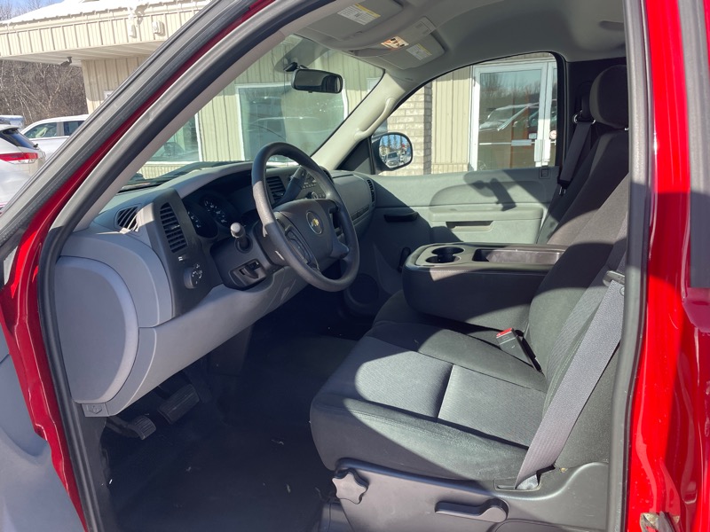 Chevrolet Silverado 1500 2WD Reg Cab 133.0" Work Truck 2011