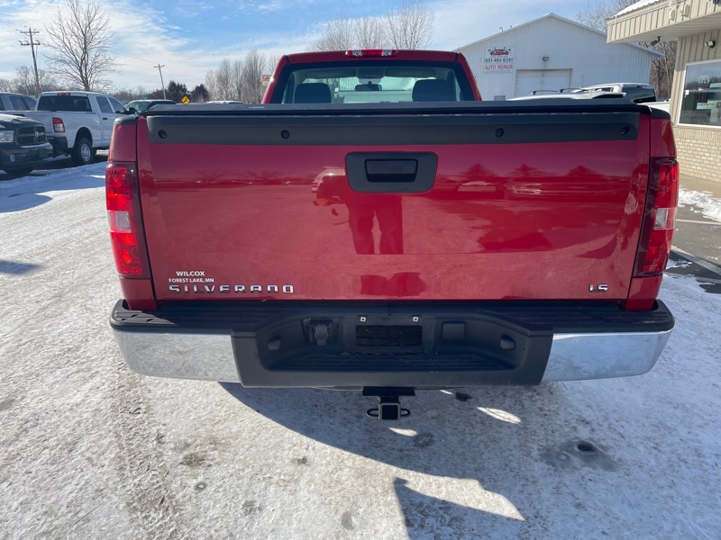 Chevrolet Silverado 1500 2WD Reg Cab 133.0" Work Truck 2011