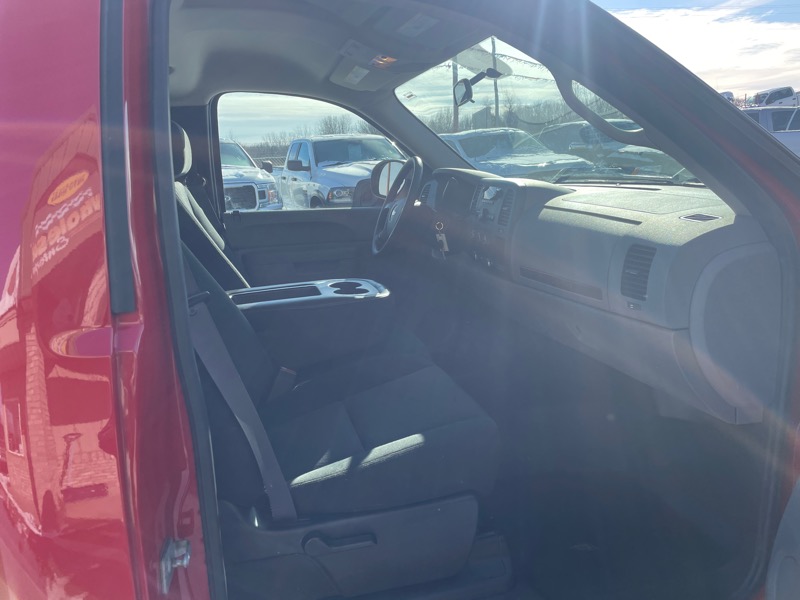 Chevrolet Silverado 1500 2WD Reg Cab 133.0" Work Truck 2011