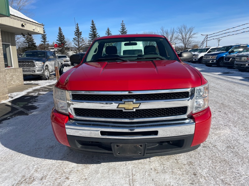 Chevrolet Silverado 1500 2WD Reg Cab 133.0" Work Truck 2011