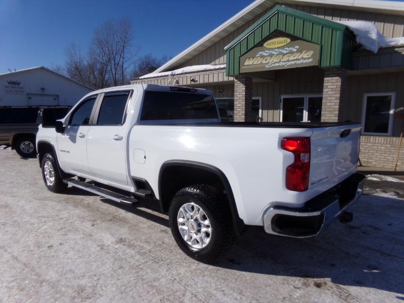 Chevrolet Silverado 2500HD LT Crew Cab Short Box 4WD 2024