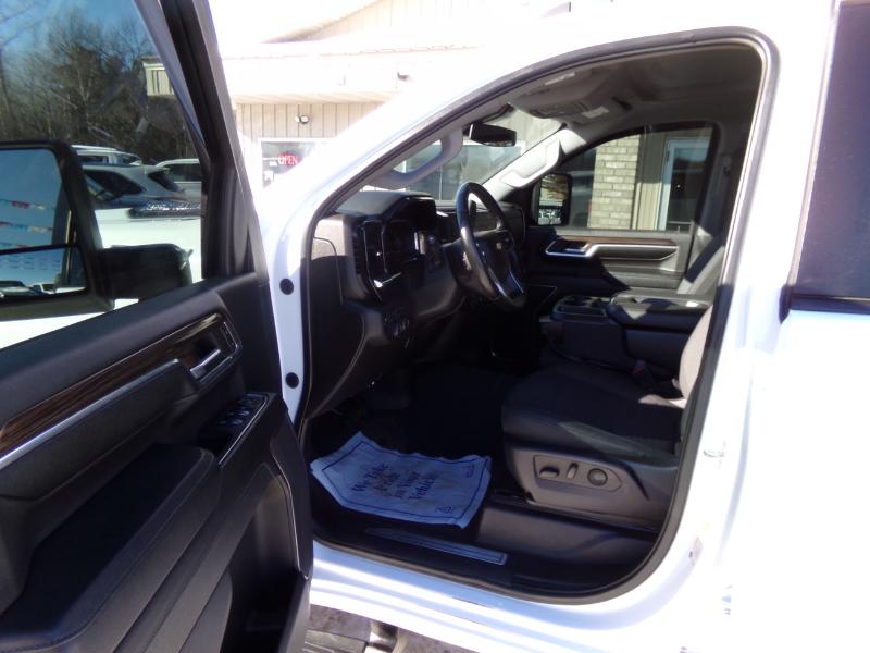 Chevrolet Silverado 2500HD LT Crew Cab Short Box 4WD 2024