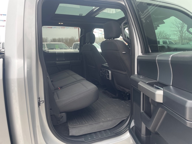 Ford F-150 4WD SuperCrew 145" XLT 2018