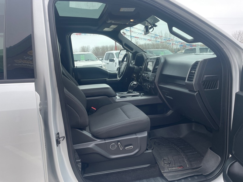 Ford F-150 4WD SuperCrew 145" XLT 2018