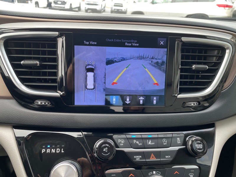 Chrysler Pacifica Touring-L Plus 2017