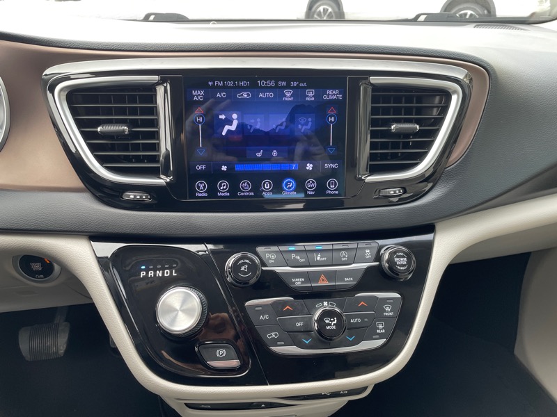 Chrysler Pacifica Touring-L Plus 2017