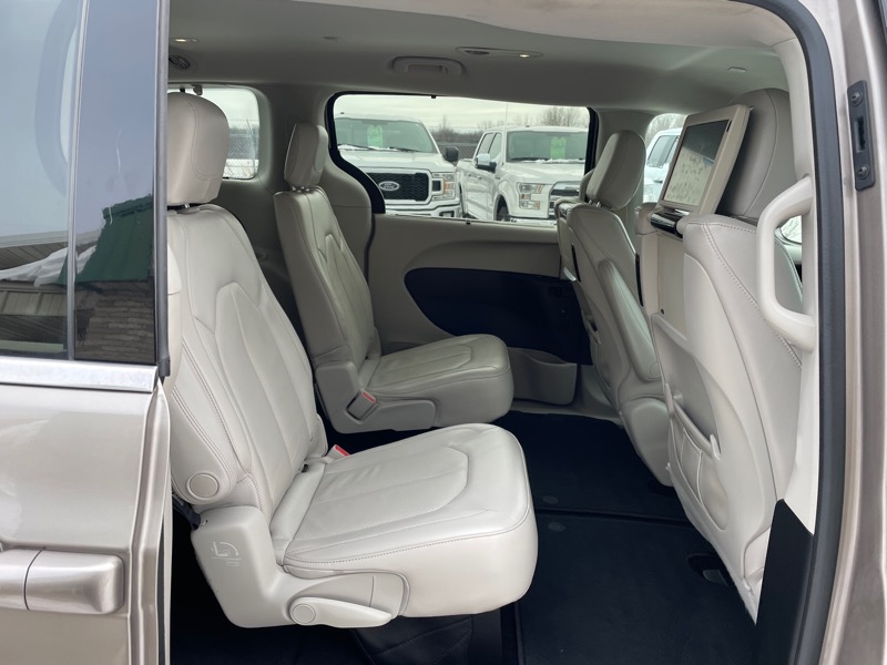 Chrysler Pacifica Touring-L Plus 2017