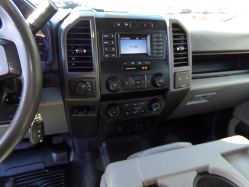 Ford F-350 SD XL Crew Cab Long Bed DRW 4WD 2022