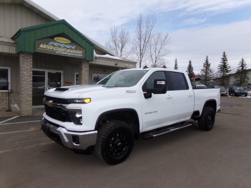 Chevrolet Silverado 2500HD LT Crew Cab Short Box 4WD 2024