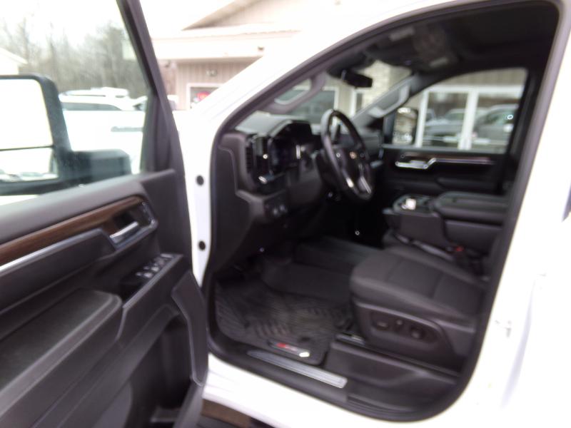 Chevrolet Silverado 2500HD LT Crew Cab Short Box 4WD 2024