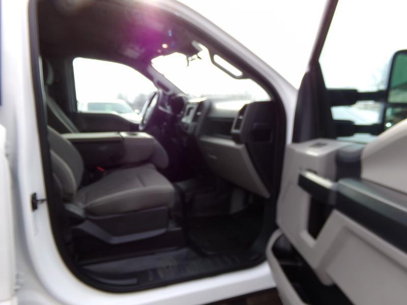 Ford F-450 SD Crew Cab DRW 4WD 2022