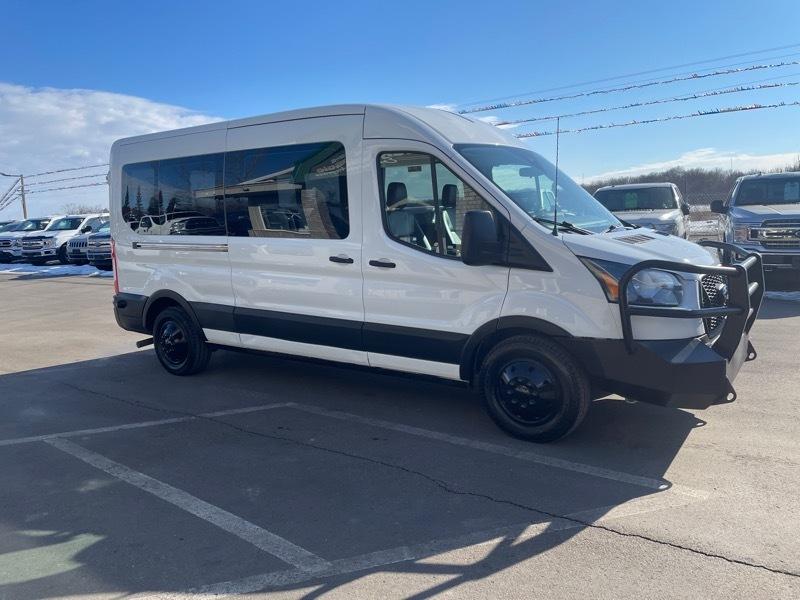 Ford Transit 350 Wagon Med. Roof XL w/Sliding Pass. 148-in. WB 2022
