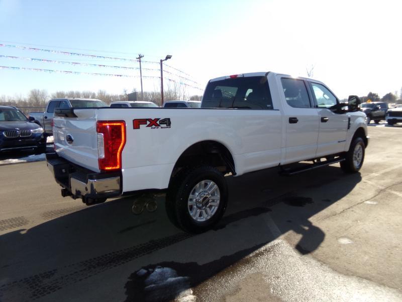 Ford F-250 SD XLT Crew Cab Long Bed 4WD 2019