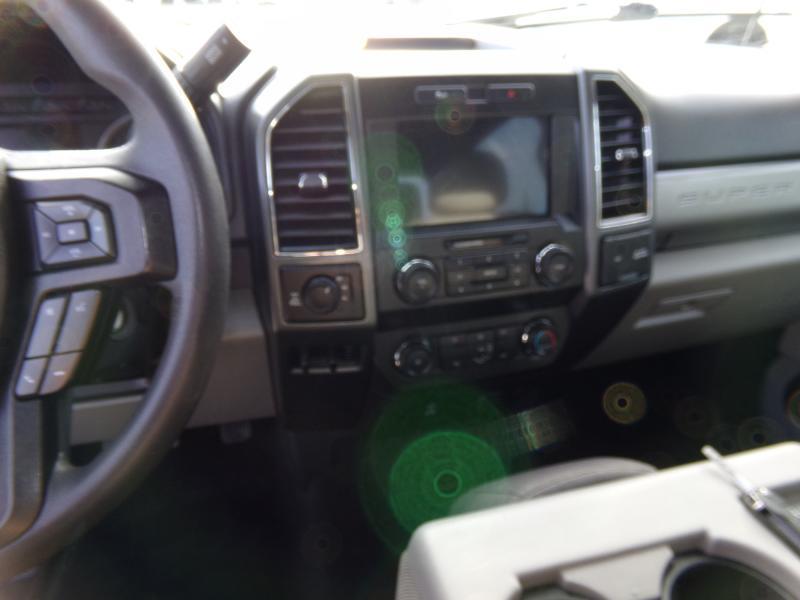 Ford F-250 SD XLT Crew Cab Long Bed 4WD 2022