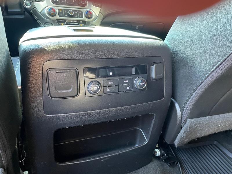 GMC Yukon SLT 4WD 2017