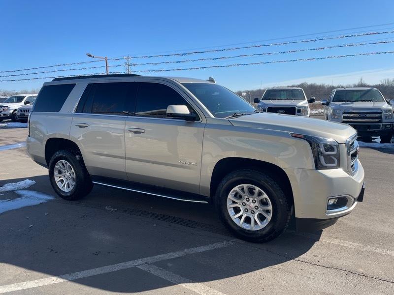 GMC Yukon SLT 4WD 2017