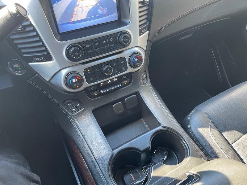 GMC Yukon SLT 4WD 2017