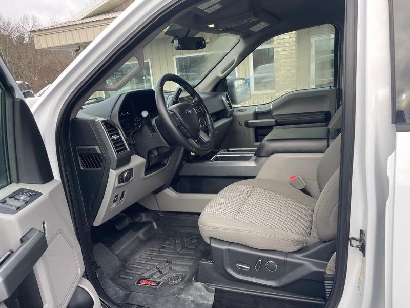 Ford F-150 4WD SuperCrew 145" XLT 2018