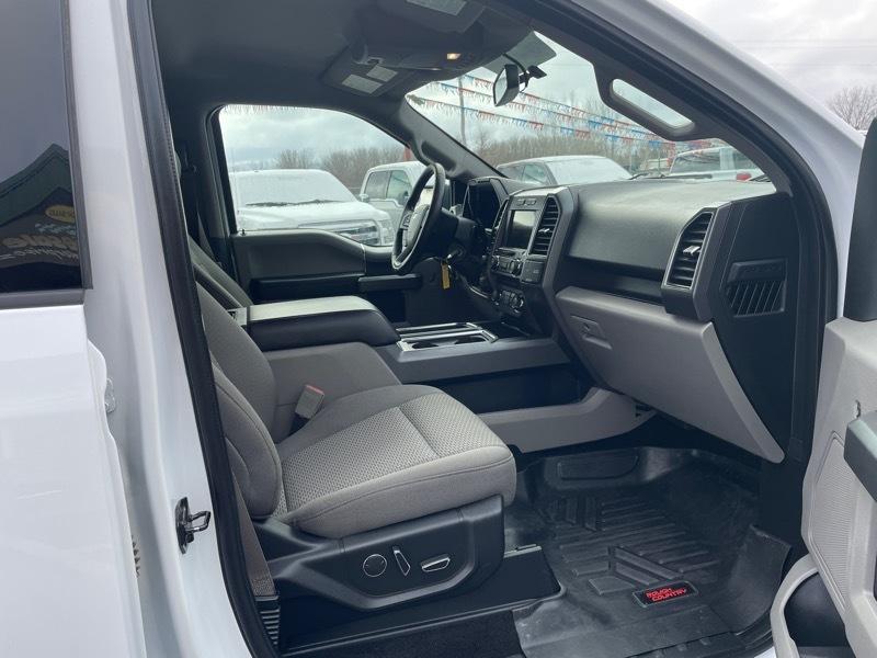 Ford F-150 4WD SuperCrew 145" XLT 2018
