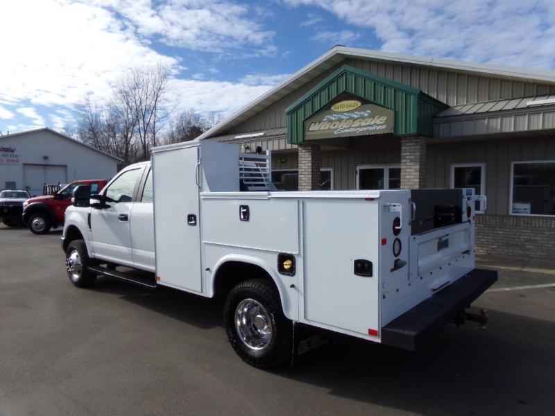 Ford F-350 SD XL SuperCab Long Bed DRW 4WD 2019