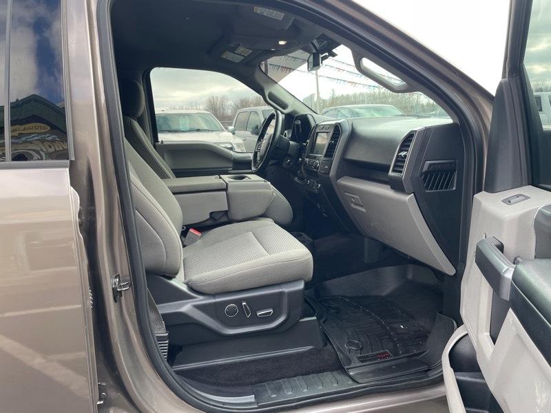 Ford F-150 4WD SuperCrew 145" XLT 2018
