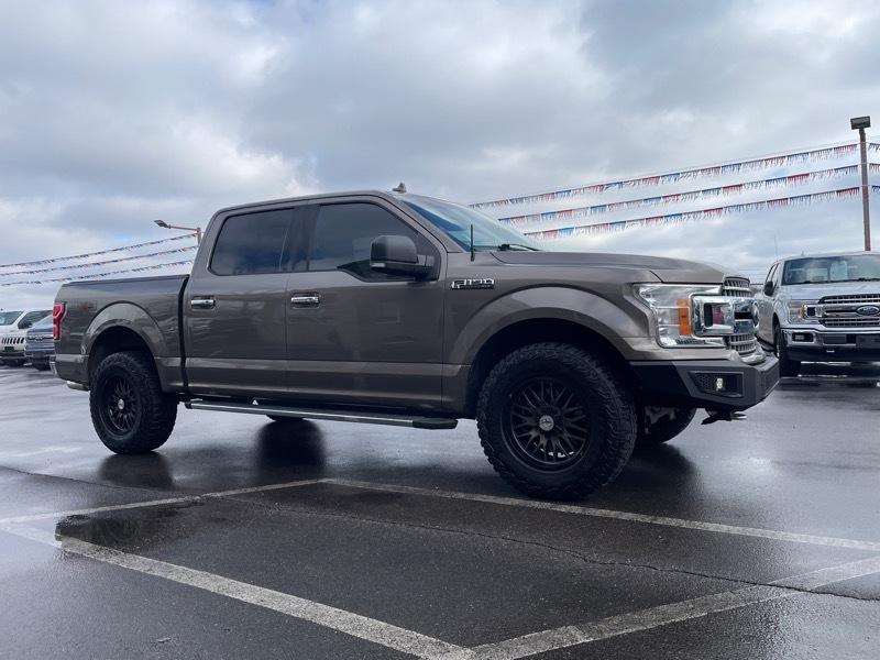 Ford F-150 4WD SuperCrew 145" XLT 2018