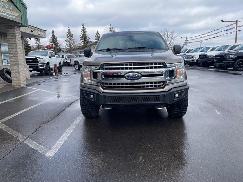 Ford F-150 4WD SuperCrew 145" XLT 2018