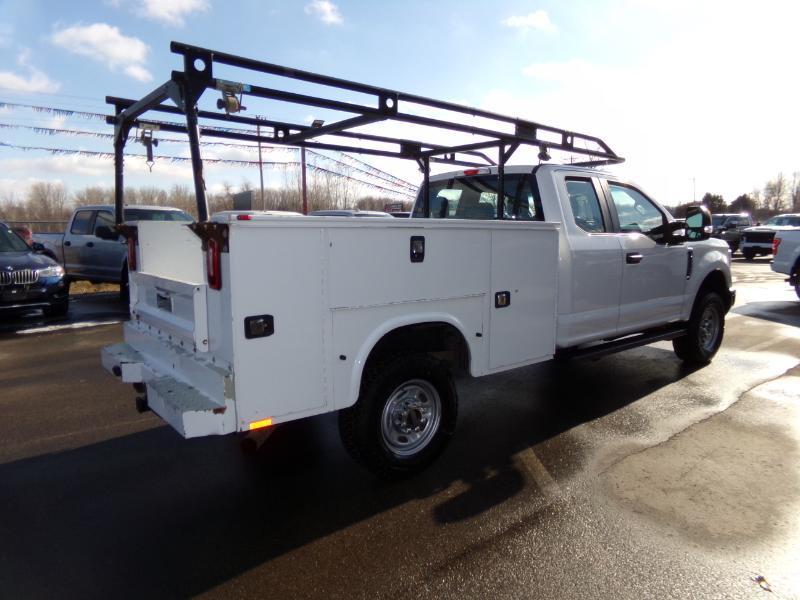 Ford F-250 SD XL SuperCab Long Bed 4WD 2019