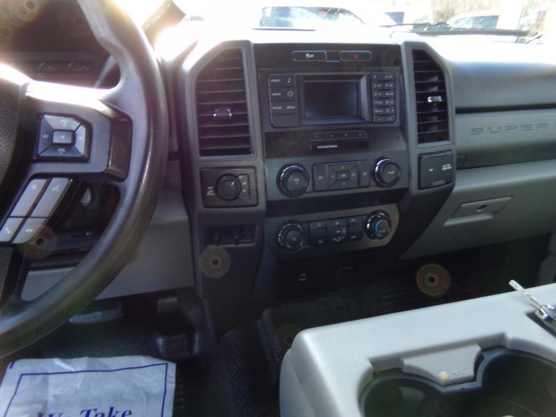 Ford F-250 SD XL SuperCab Long Bed 4WD 2019